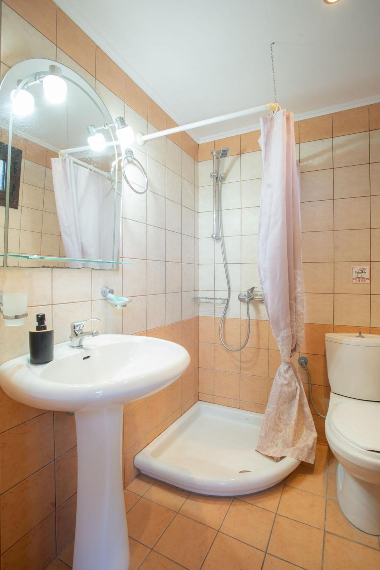 Eros Appartments Kalamitsi  Phòng bức ảnh
